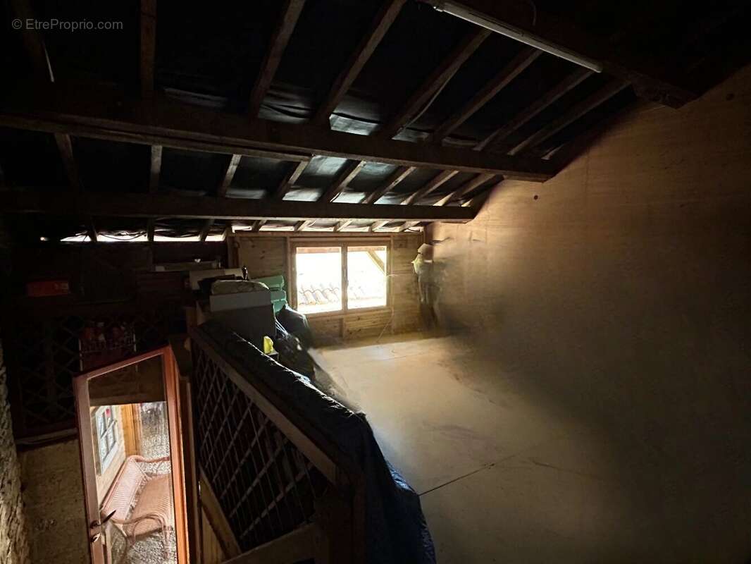 Maison à NANTEUIL-EN-VALLEE