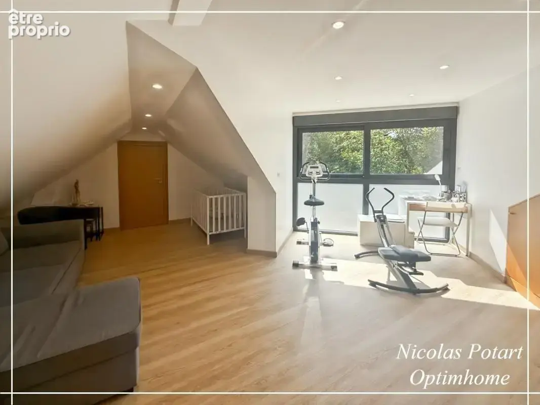 Élégante propriété contemporaine avec piscine – Prestations d’exception à Lacroix-Saint-Ouen - photo 12