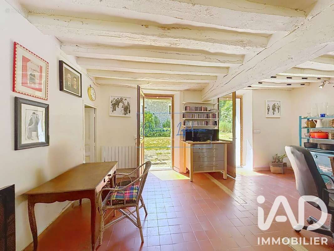Maison 185 m² à Rosay  - photo 2