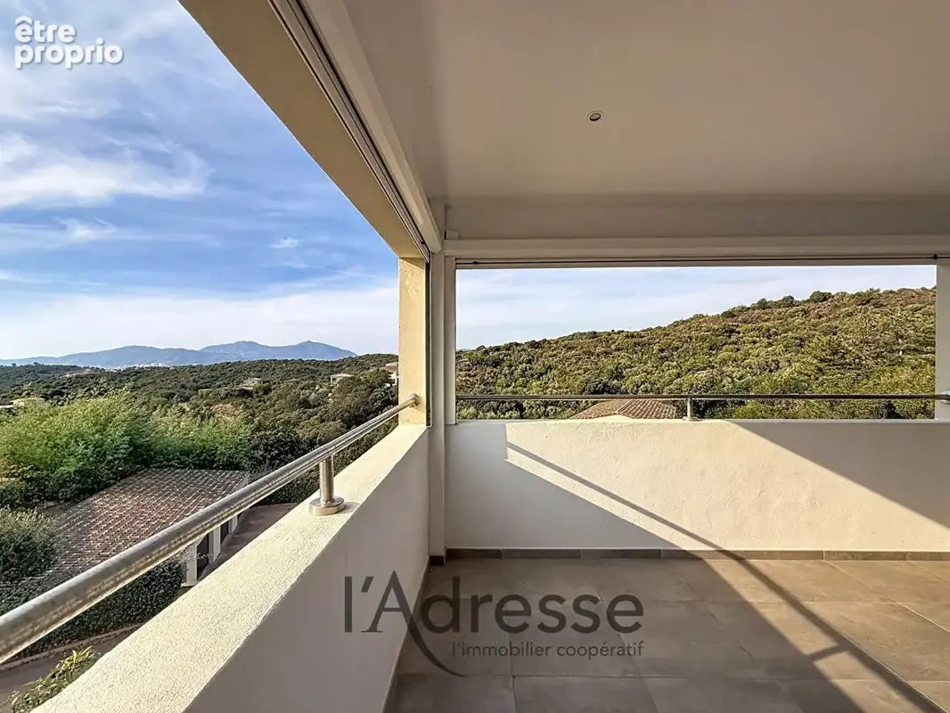 Appartement Duplex 4 pièces - 114 m² - PORTICCIO - Vue mer - Dernier étage - Garage - photo 9