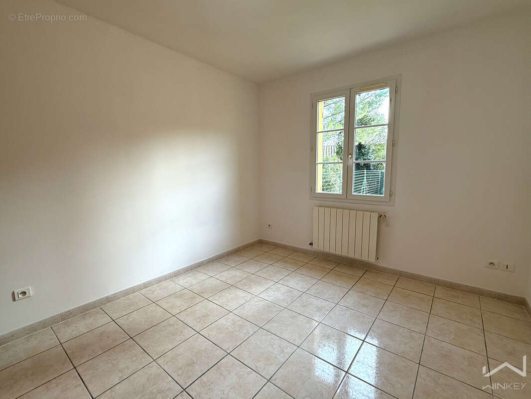Maison à MONDRAGON