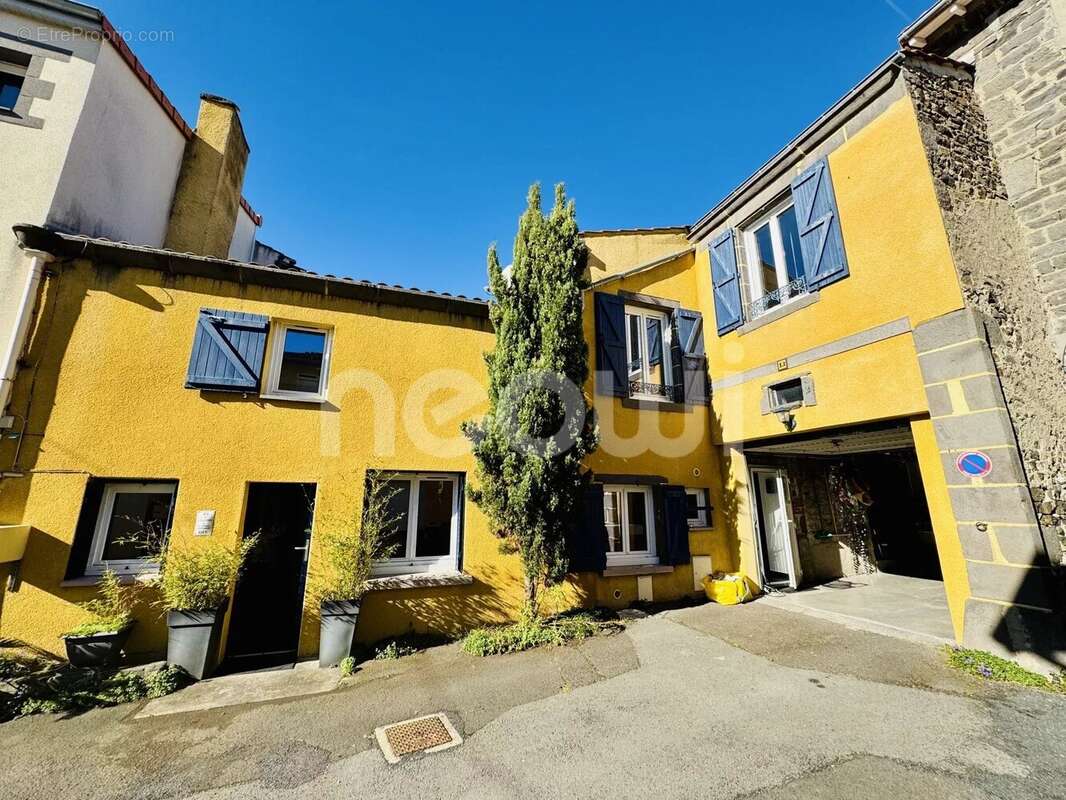 Maison à CHATEAUGAY