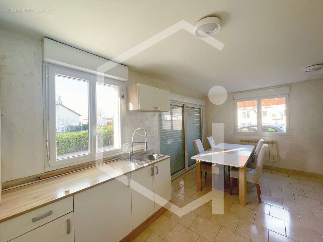 Maison à COSNE-COURS-SUR-LOIRE