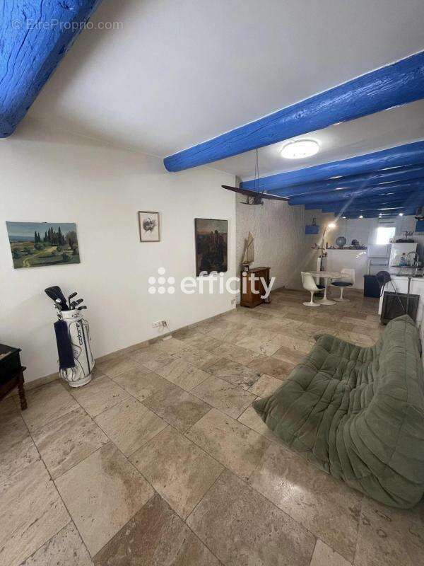 Appartement à ROGNES