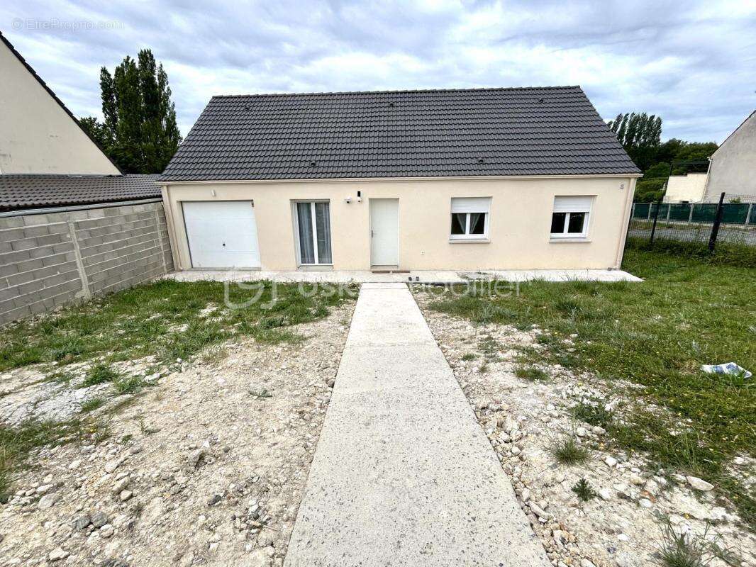 Maison à SALINS