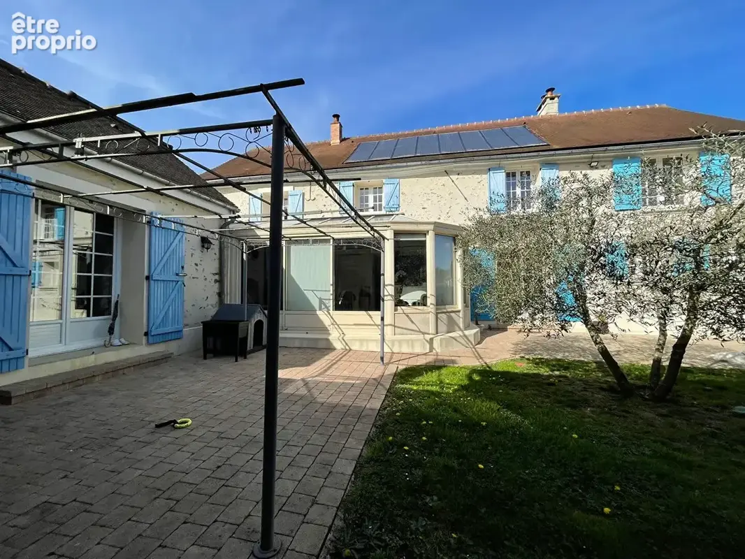 Maison à MONTREUIL-AUX-LIONS