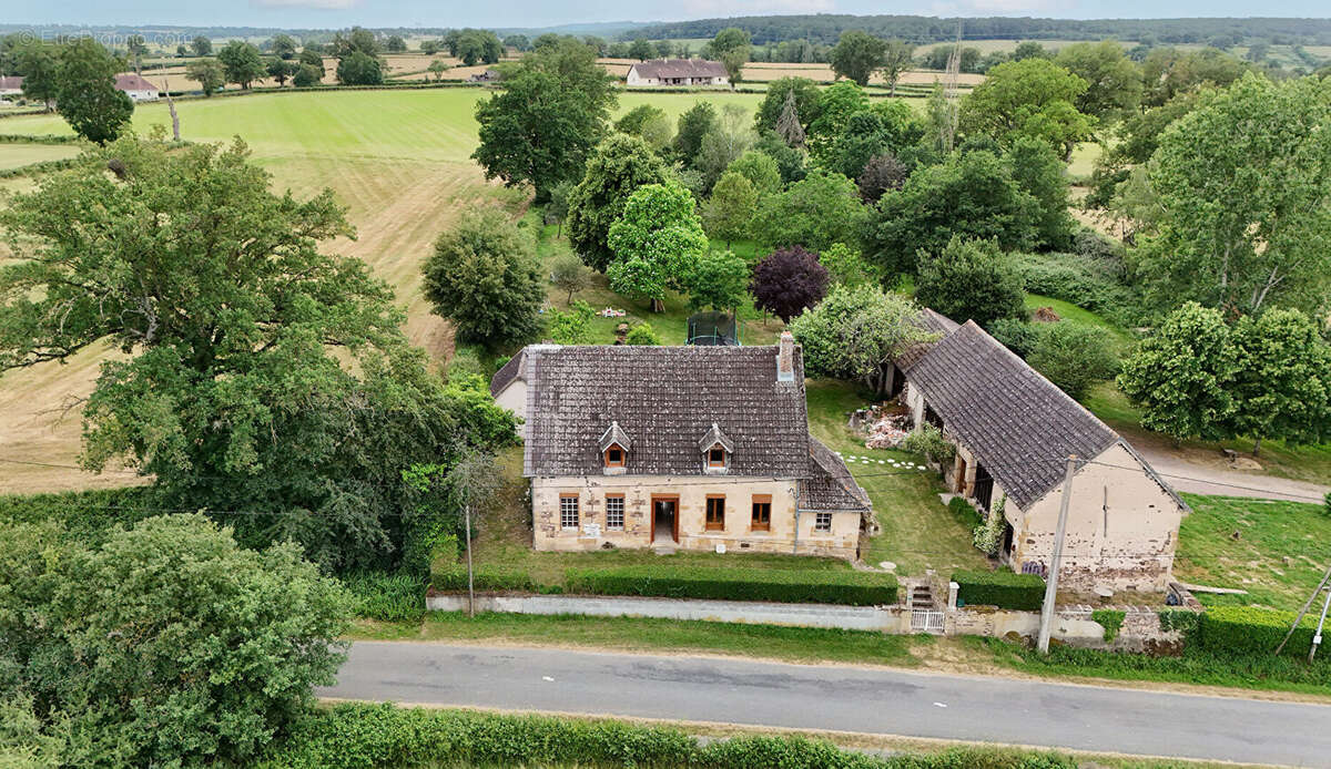 Maison à SAINT-PLAISIR