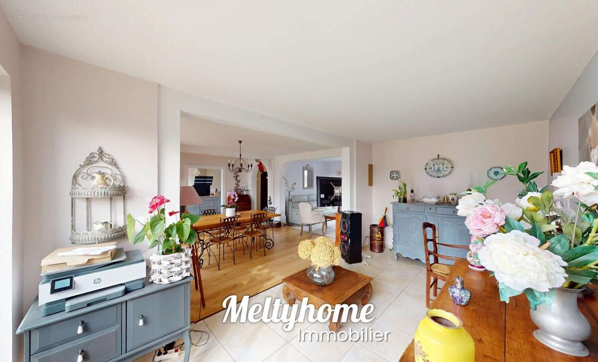 Maison à COURSEULLES-SUR-MER