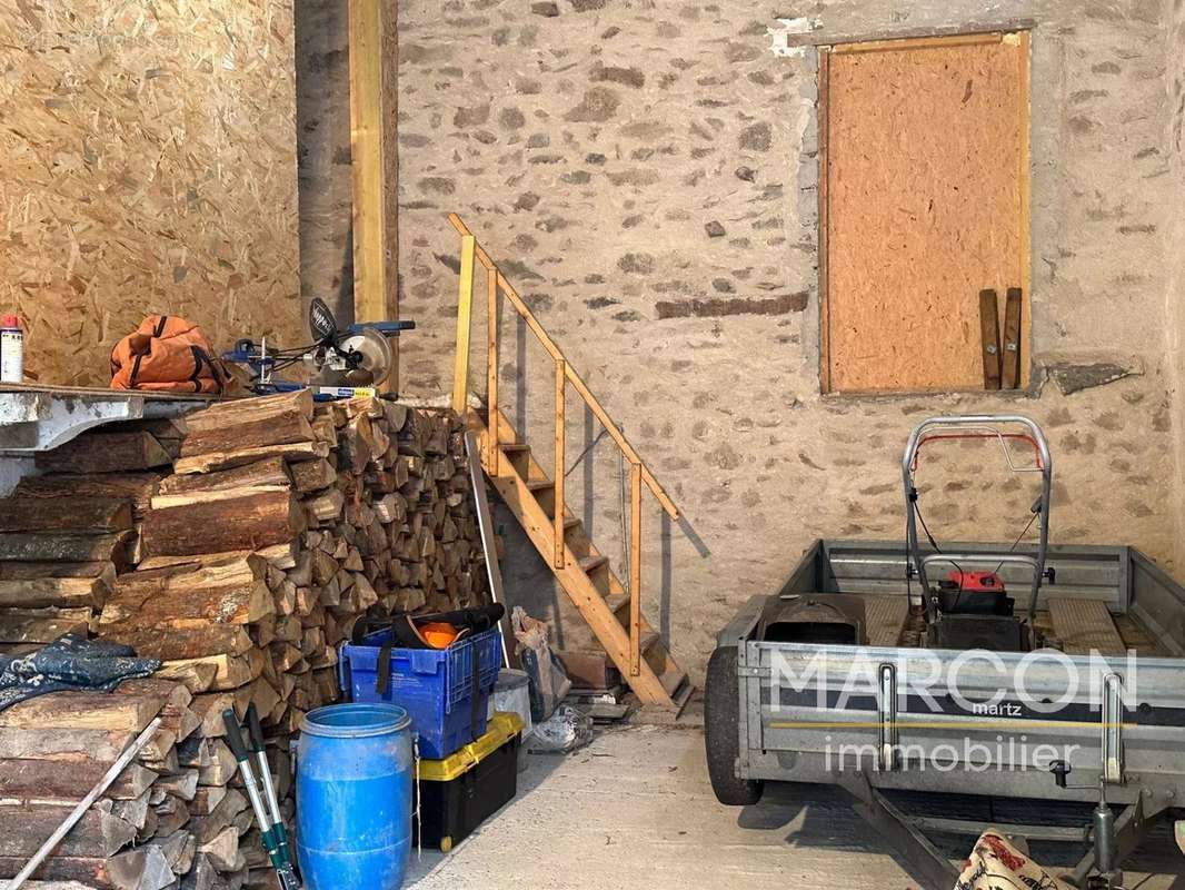 Maison à SAINT-LEGER-BRIDEREIX