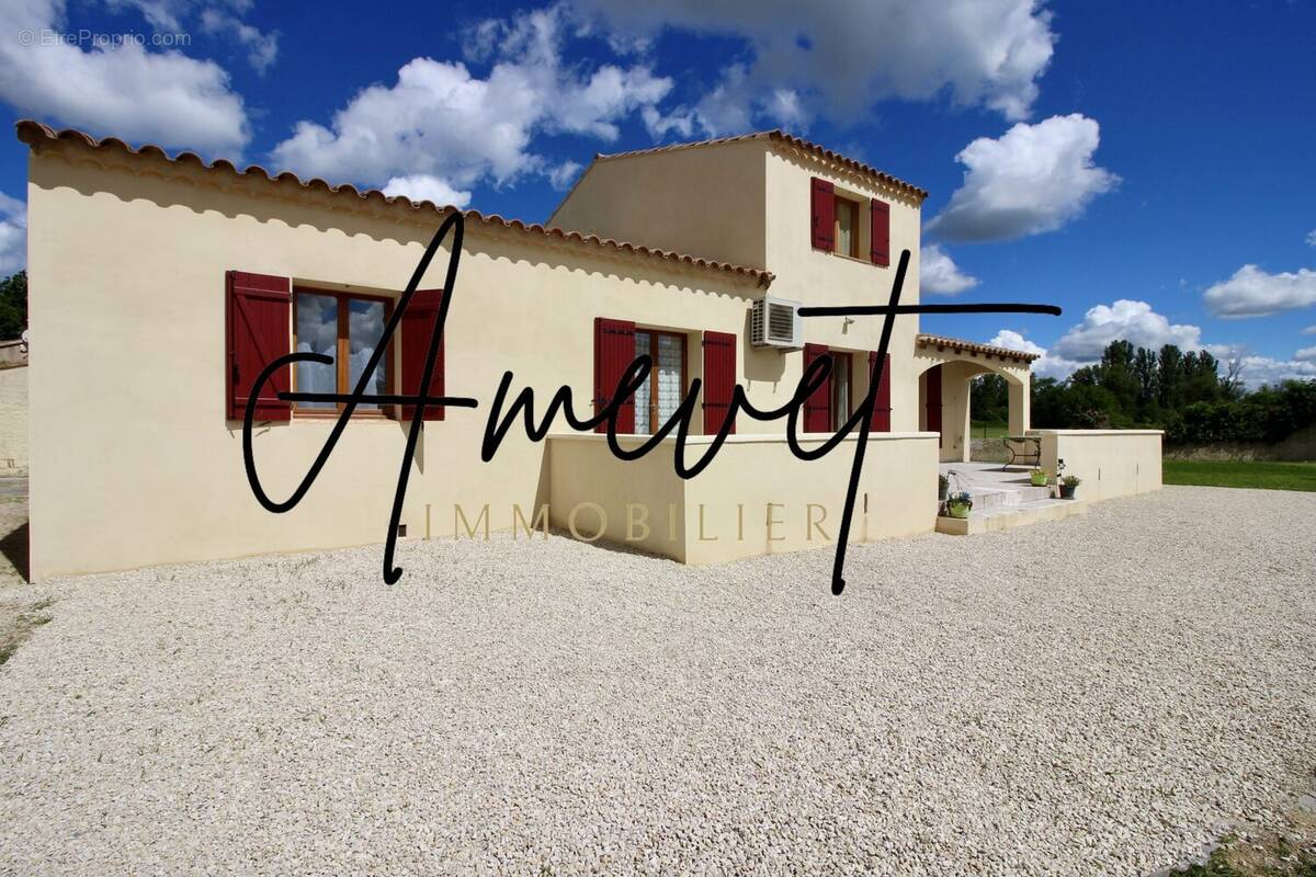 Maison à SAINT-SATURNIN-LES-AVIGNON