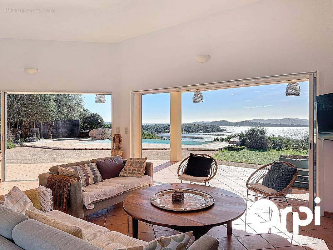 Maison à PORTO-VECCHIO