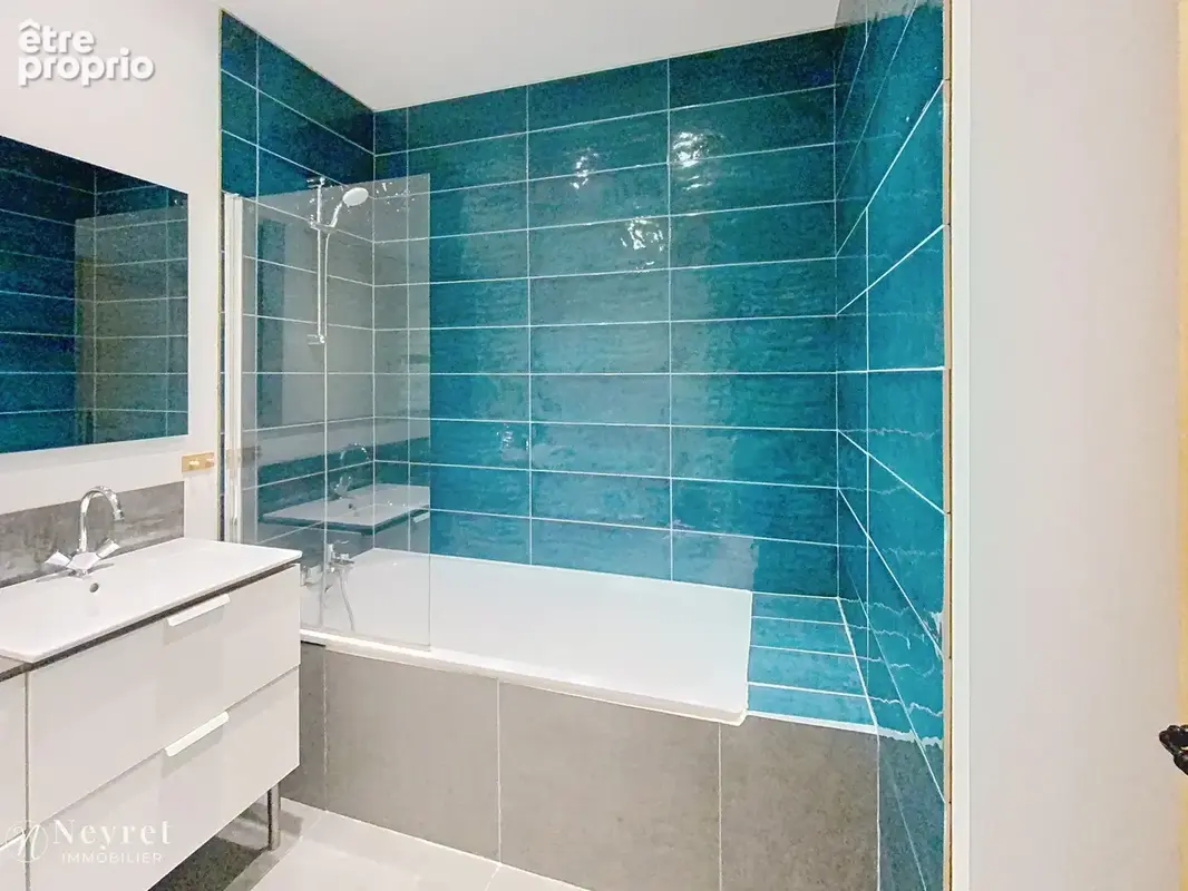 Appartement de type 3 - 85 m2 - 5ème étage - LYON 7 - Proche des quais - photo 10
