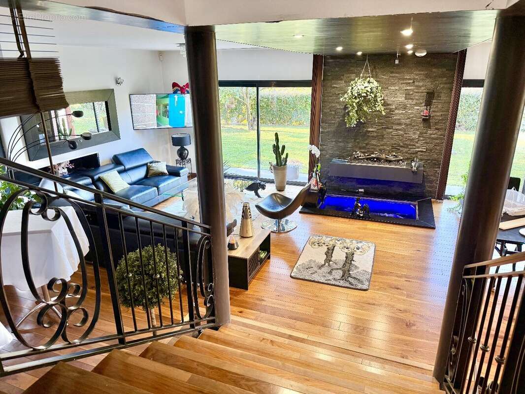 Maison à VAULNAVEYS-LE-BAS