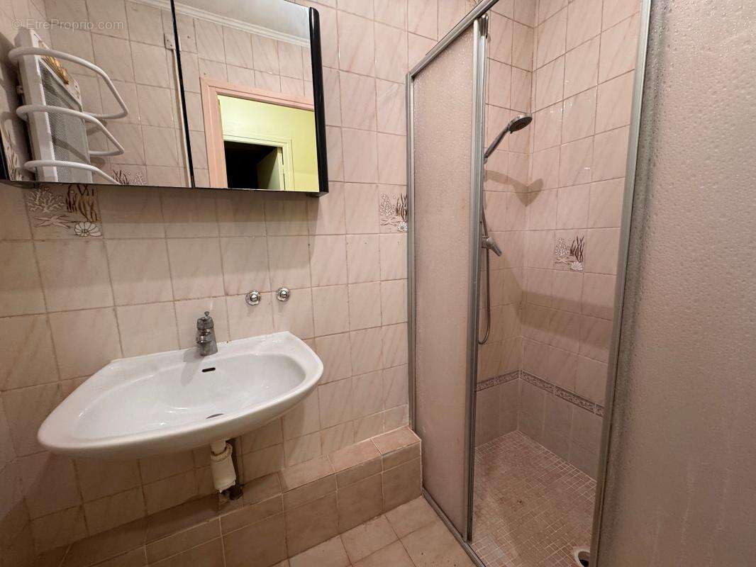 Maison à SAINT-ROMAIN-DE-JALIONAS