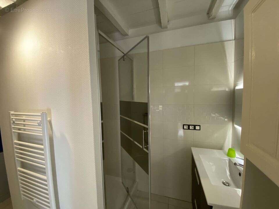 MAISON Type T5 de 188 m2 avec dépendance proche de Barbotan - photo 14