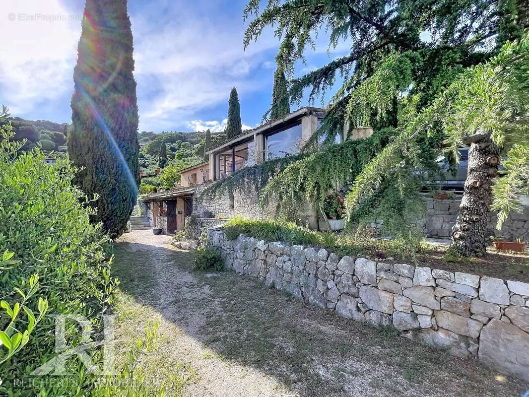 Maison à SPERACEDES