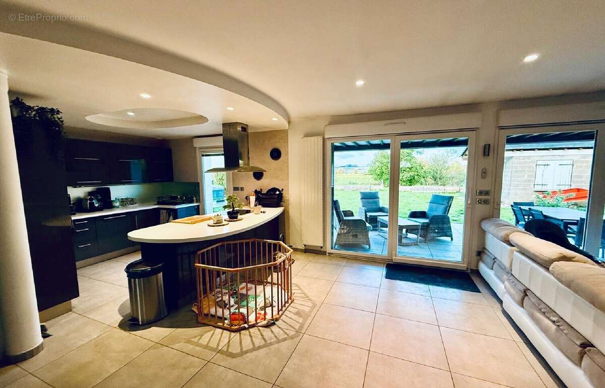 Maison à CHAMPENOUX