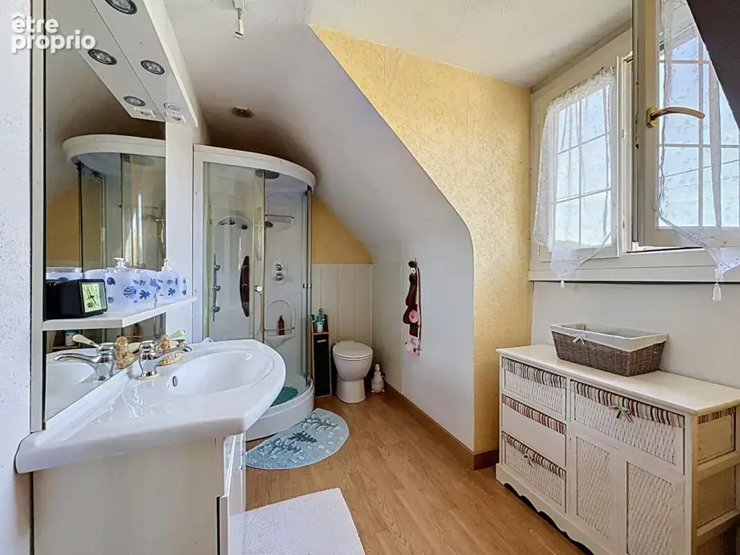 Pavillon independant - 118m² - 4 chambres - sous sol total - double garage - 60250 bury - photo 13