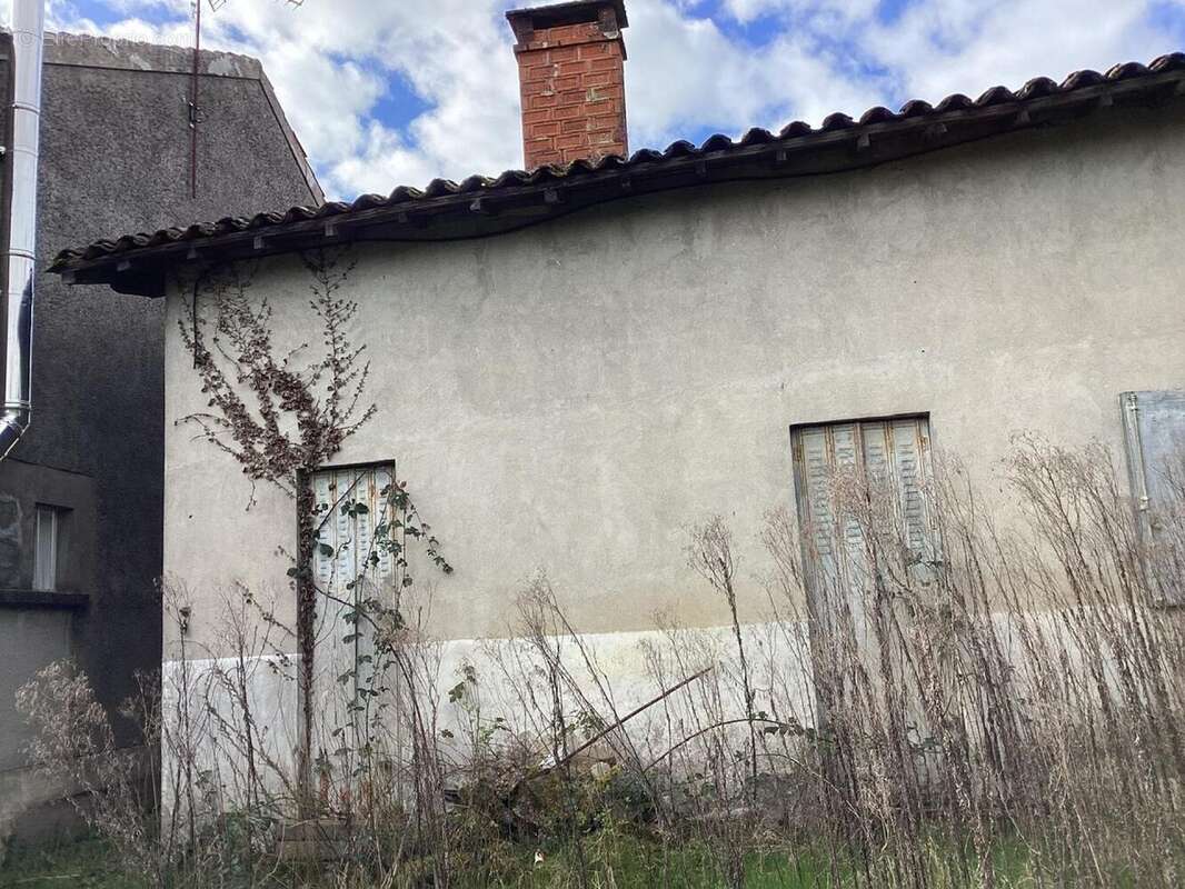 Photo 5 - Parking à COUTRAS