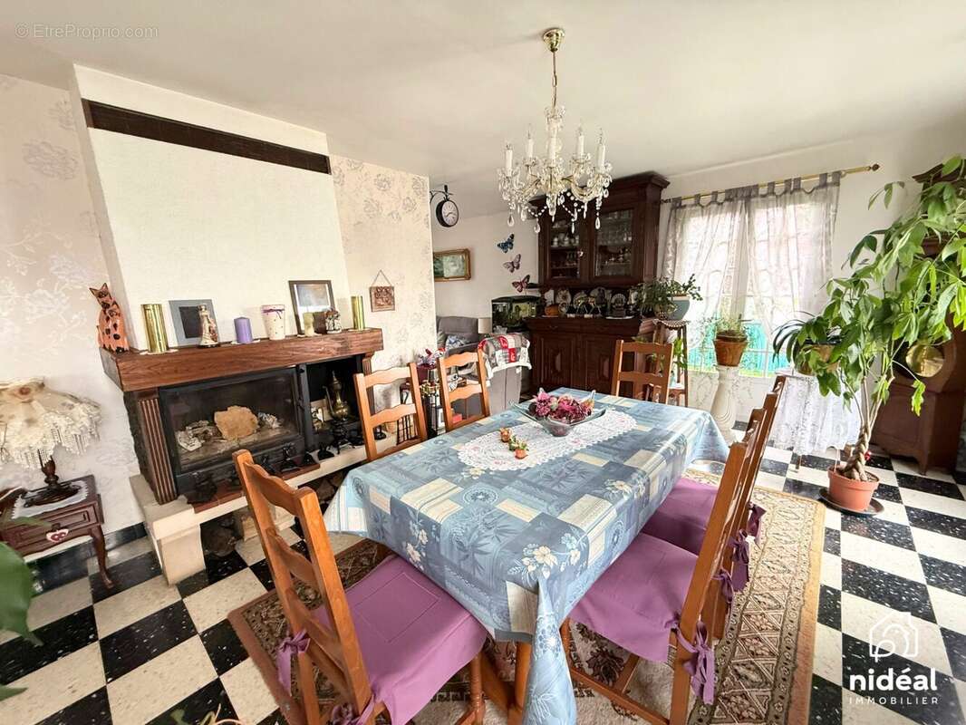 Maison à VILLERS-SIRE-NICOLE