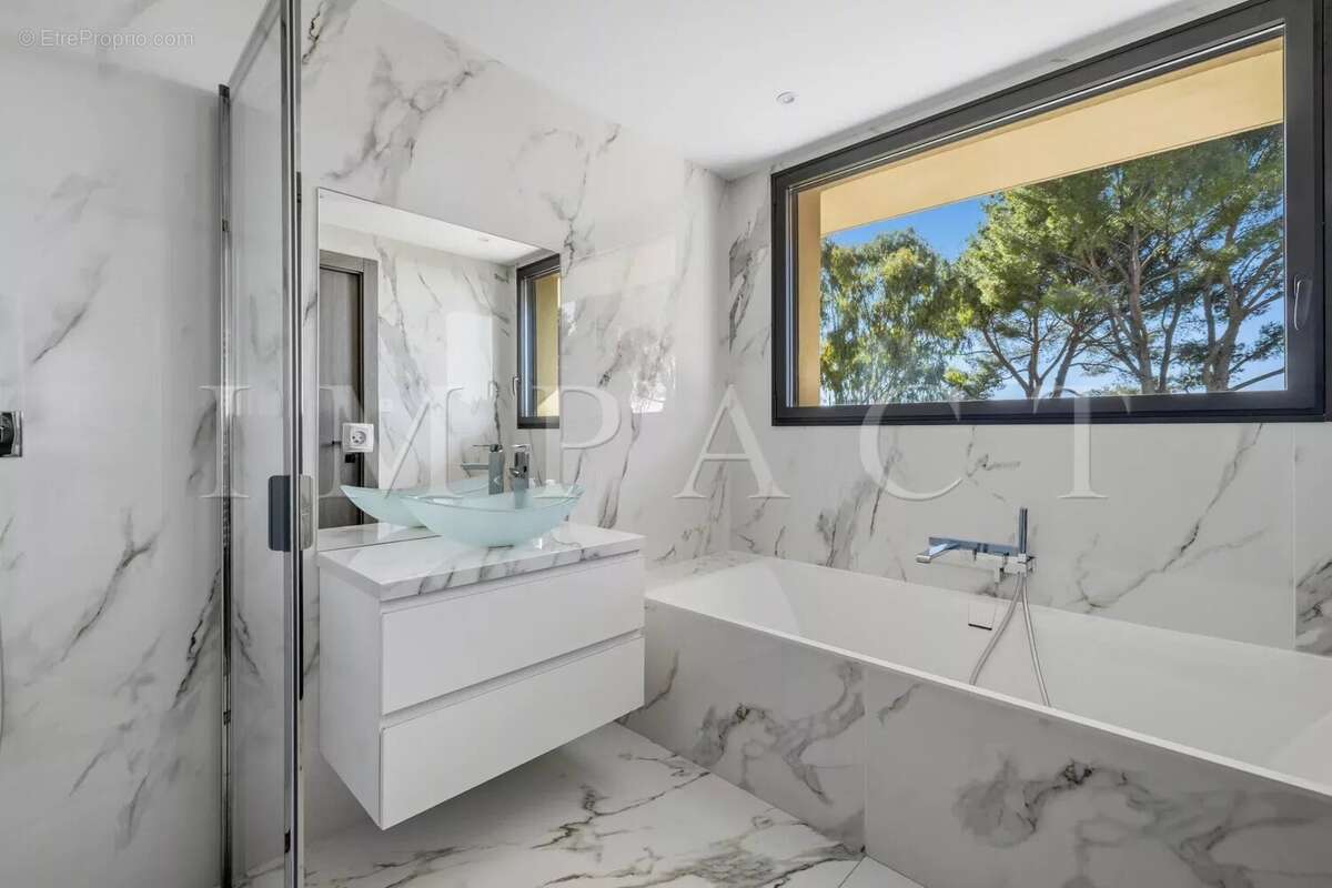 Maison à MOUGINS