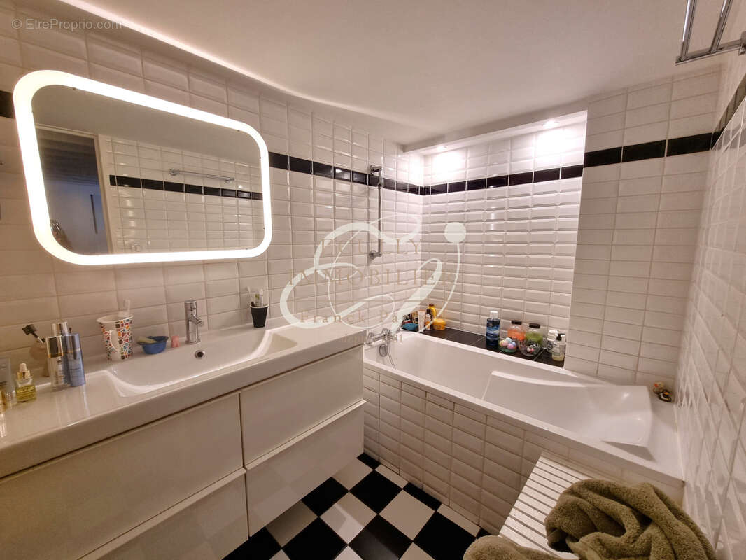 Appartement à LYON-1E