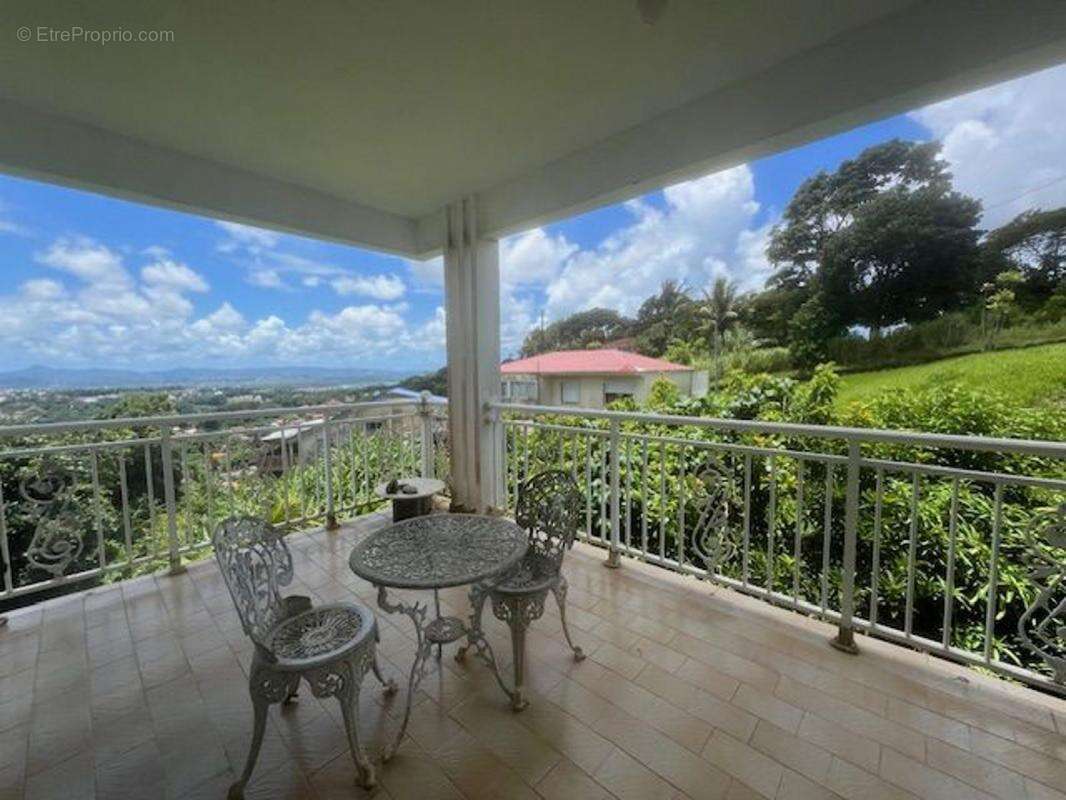 Maison à FORT-DE-FRANCE