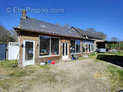 Maison à SAINT-GEORGES-LE-GAULTIER