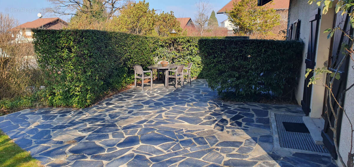 Maison à CRANVES-SALES