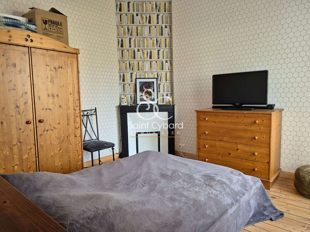 Maison à RUELLE-SUR-TOUVRE