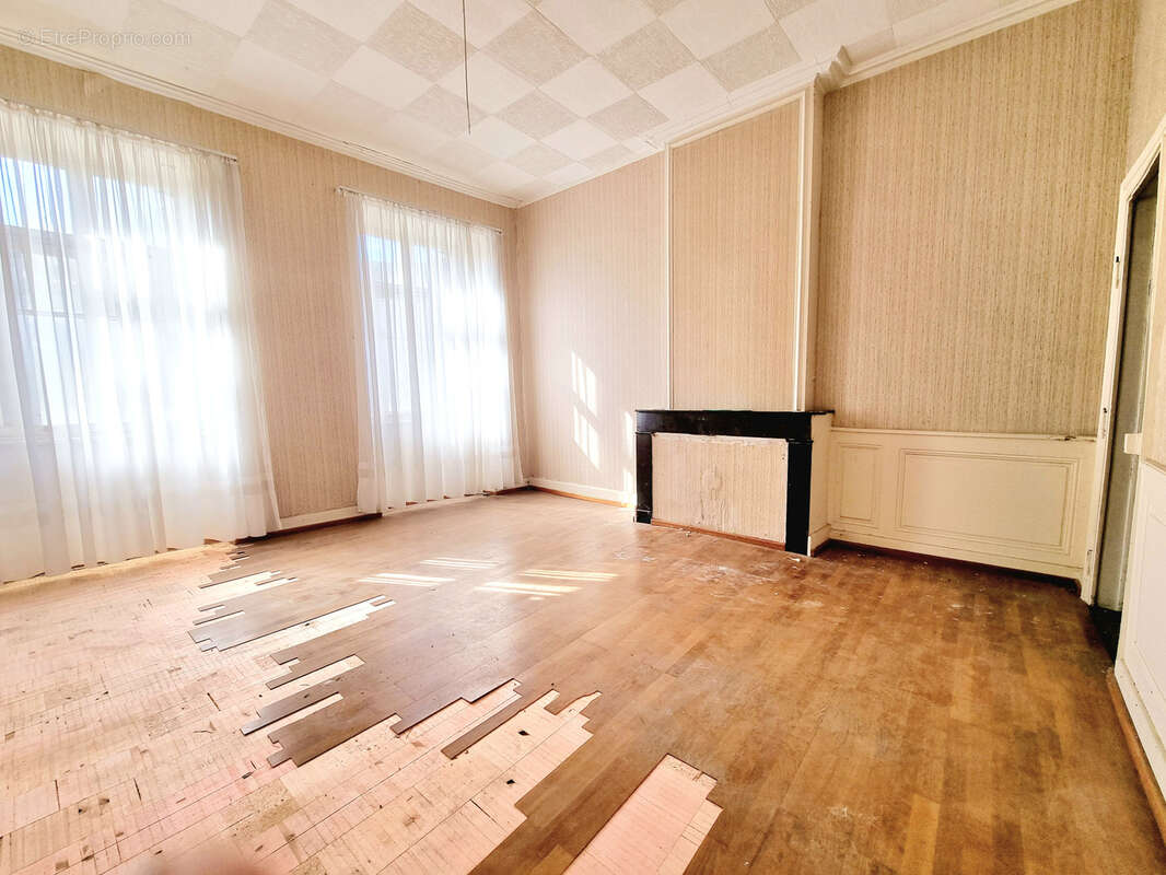 Immeuble à Fort Potentiel 650 m2 - photo 8