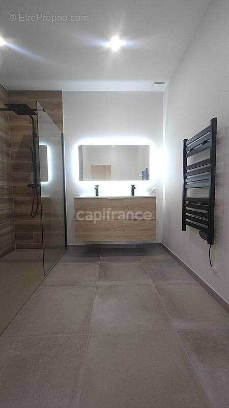 Appartement à AIX-LES-BAINS