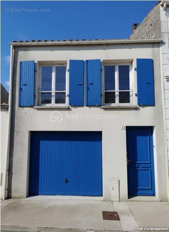 Ensemble immobilier de 108 m2 divisée en 2 logements de 54m2 chacun) avec grand garage 78m2 , un balcon et une cours extérieure - photo 10