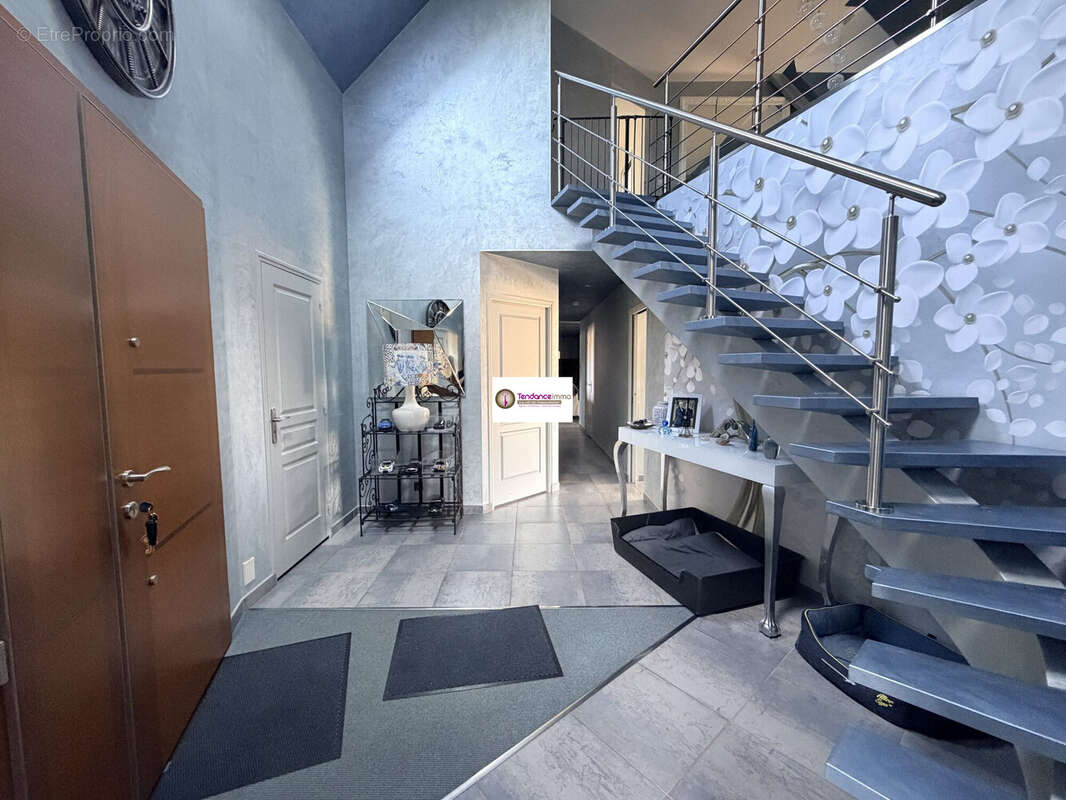 Maison 224 m² à Alencon  - photo 4