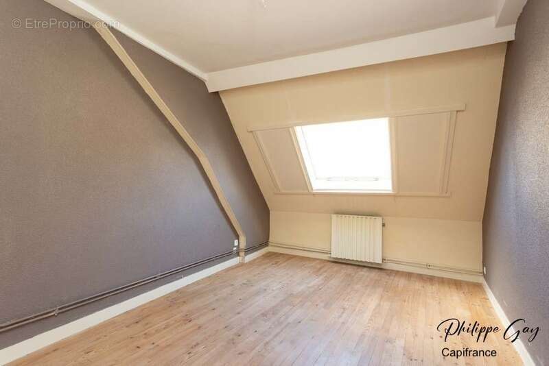 Appartement à CHAROLLES