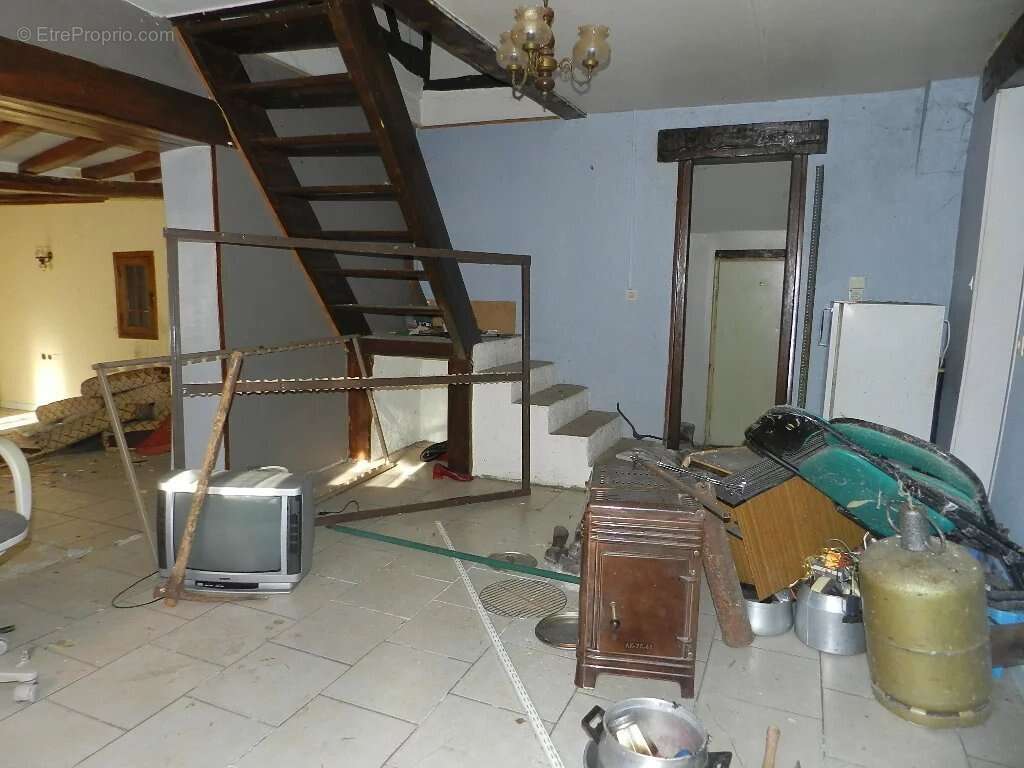 Maison à SAINT-PIERRE-SUR-DIVES