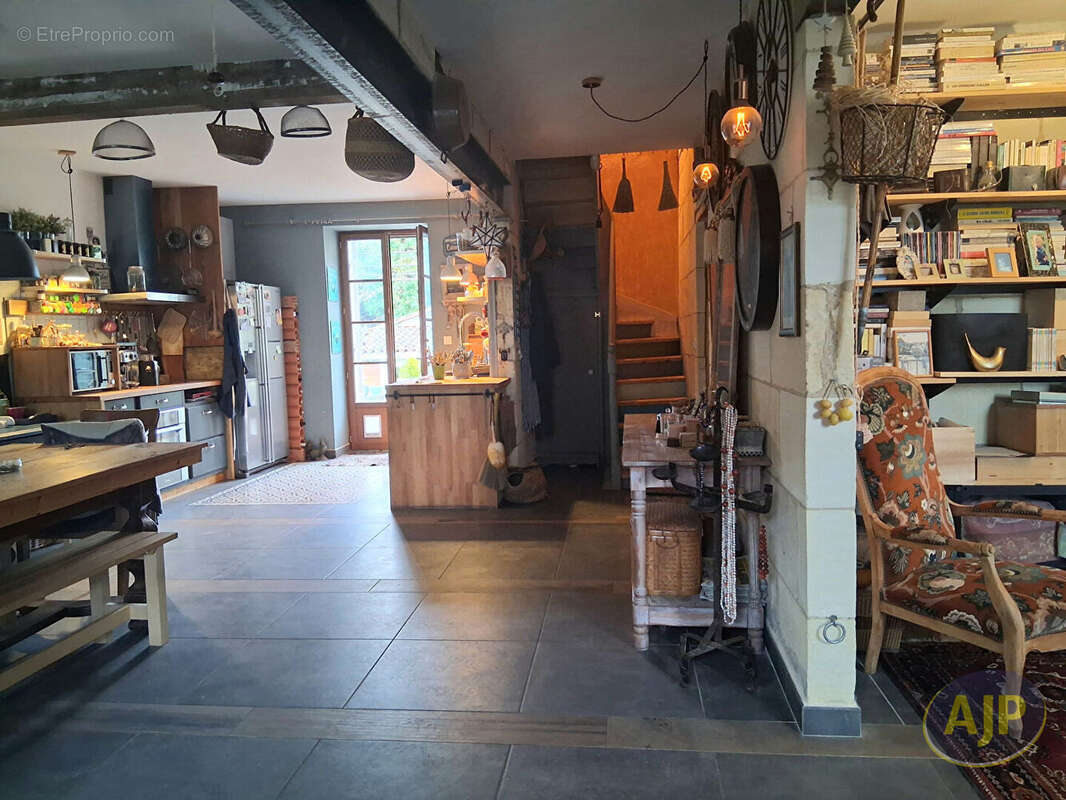 Maison à SAINT-CHRISTOLY-MEDOC