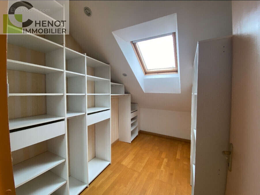 Maison à GONDREVILLE