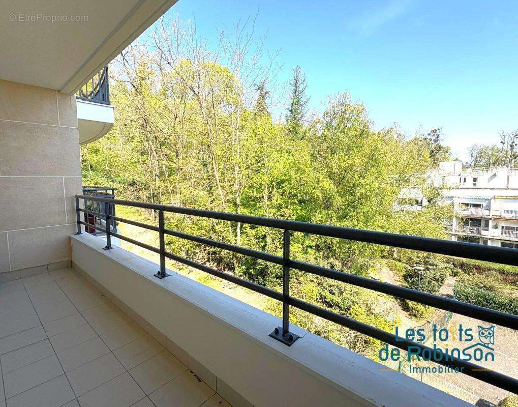 Appartement à LE PLESSIS-ROBINSON