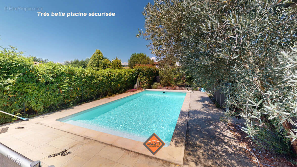 Maison à CHAZAY-D&#039;AZERGUES