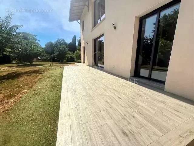 Maison à LANSARGUES