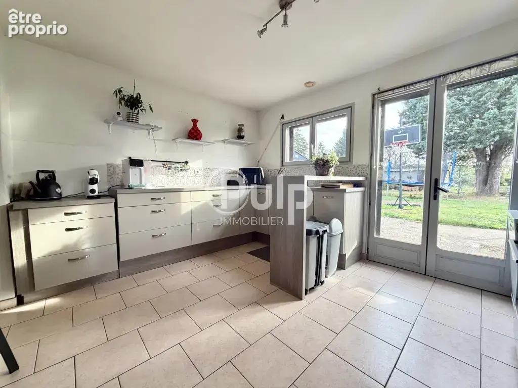 Maison familiale 120 m² - 4 chambres - Terrain 550 m² - DPE B - photo 2