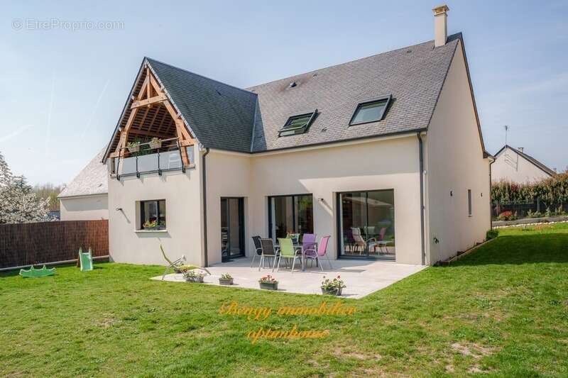 Maison à ARTANNES-SUR-INDRE