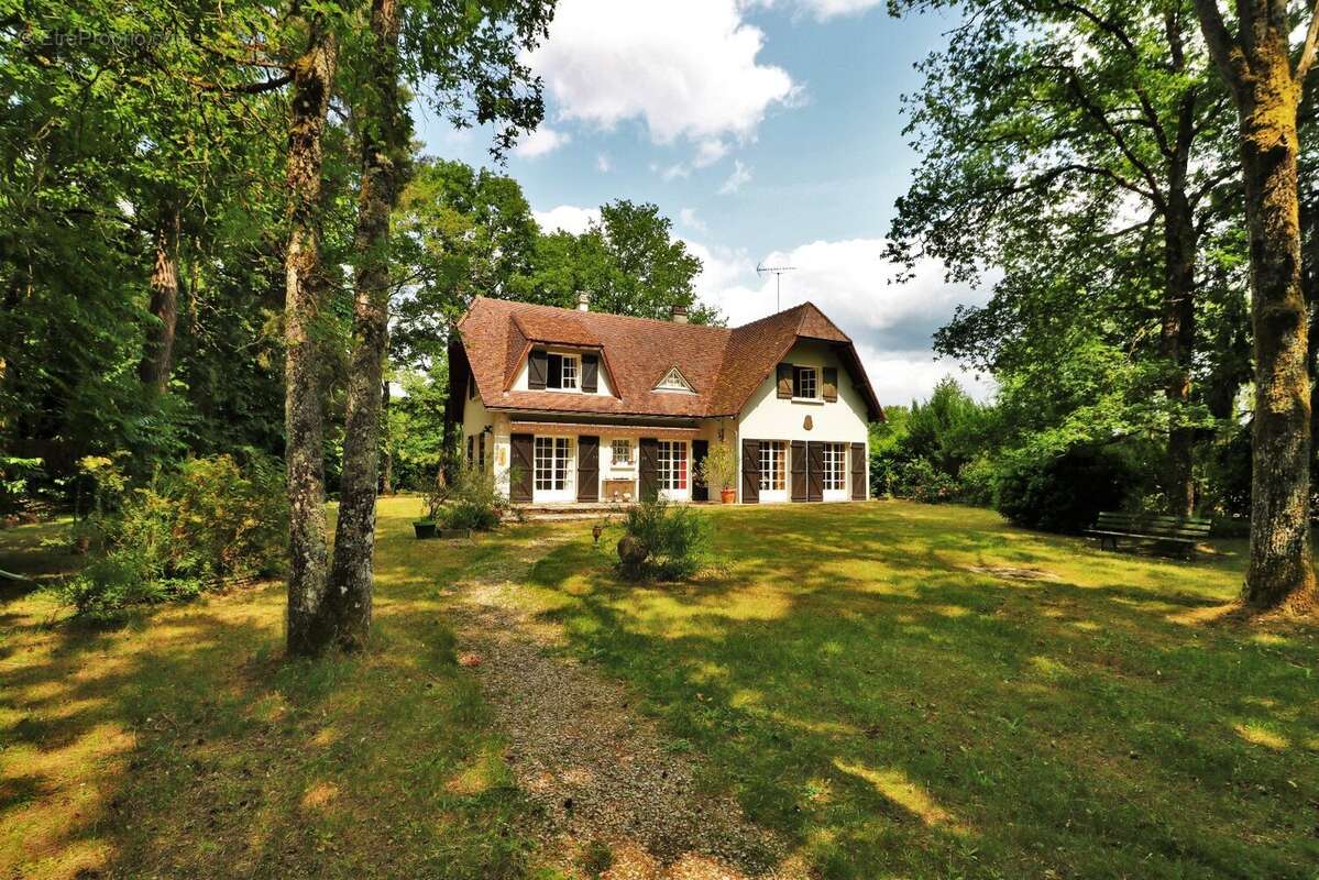 Maison à VARENNES-CHANGY