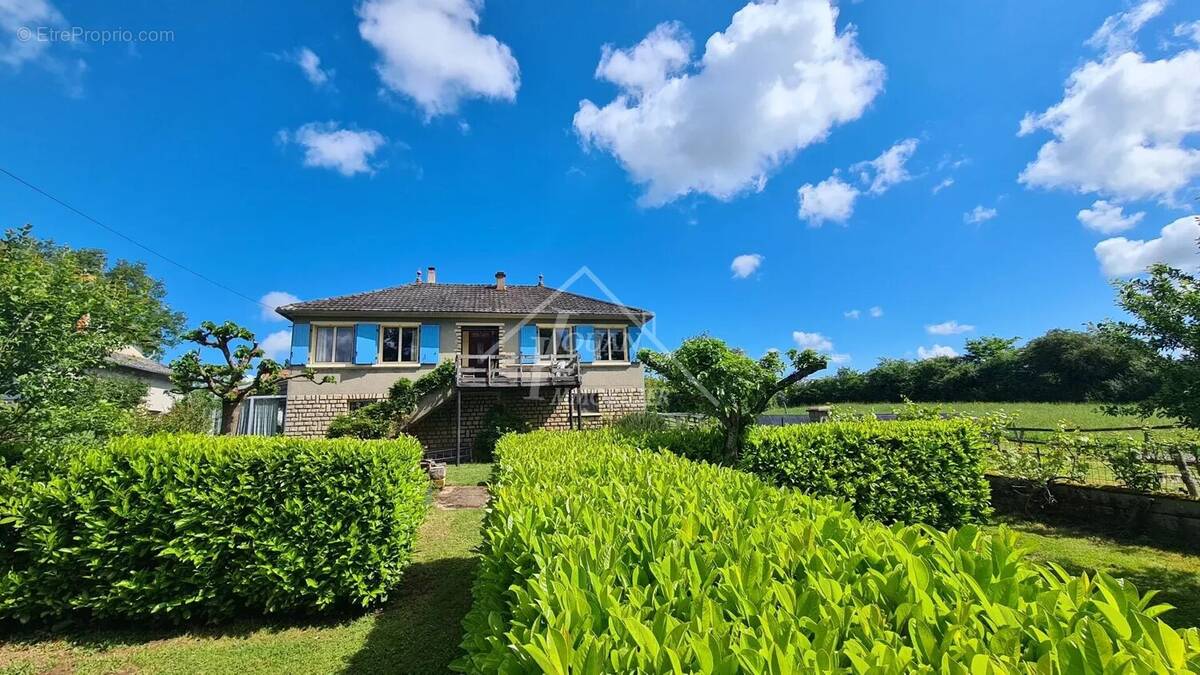 Maison à SAINT-BONNET-TRONCAIS