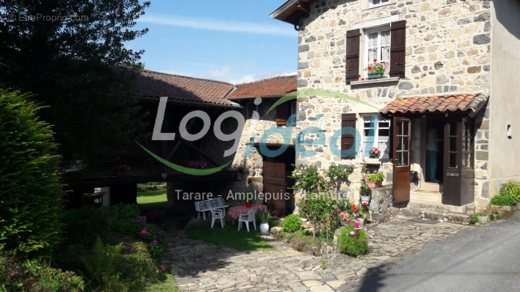 Maison à POULE-LES-ECHARMEAUX