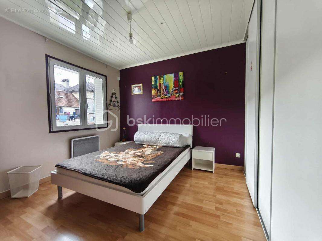 Maison de 150 m², 3 chambres et 1 bureau - photo 15