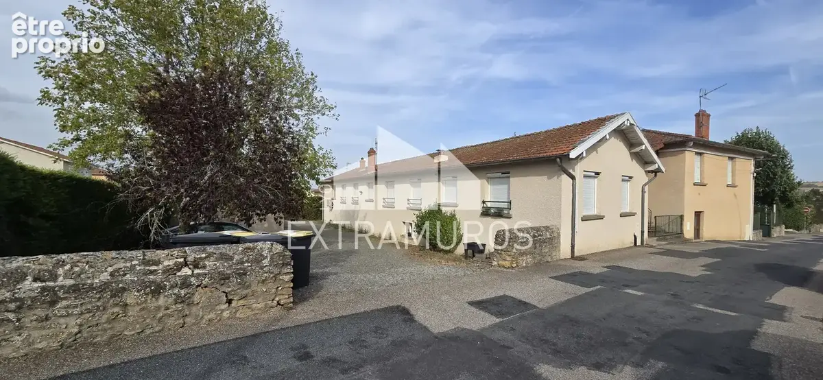 Appartement T4 de 76,3 m2 à L'ARBRESLE - photo 3