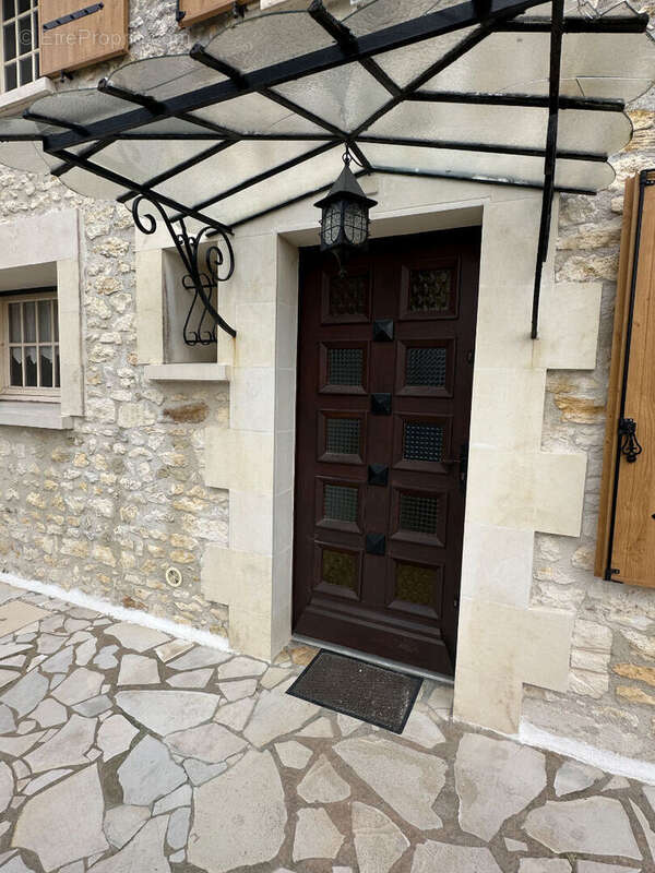 Maison à COZES