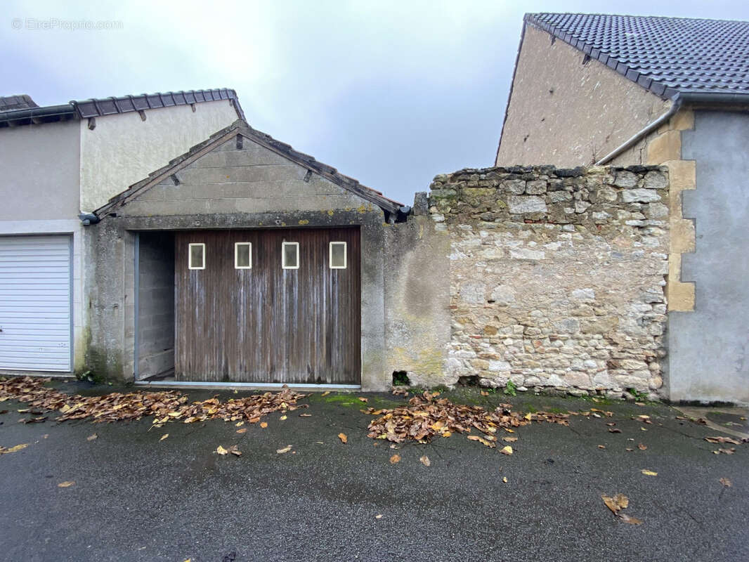 Maison de ville à rénover ! - photo 18